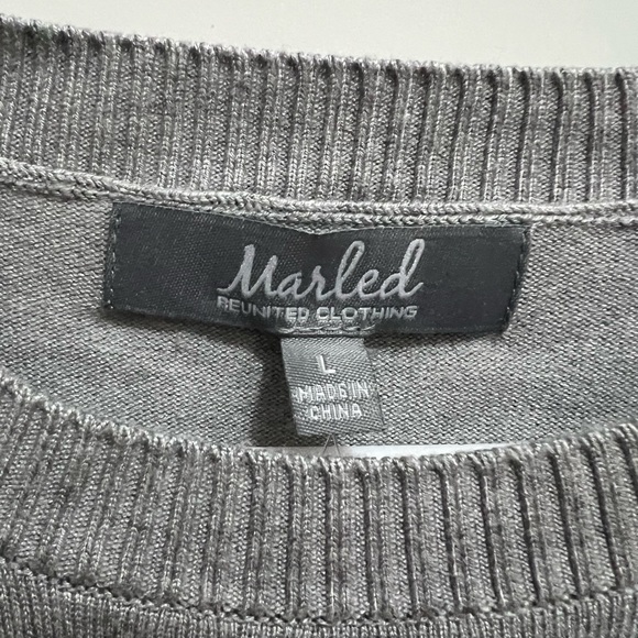 Lip sweater - Picture 2 of 2